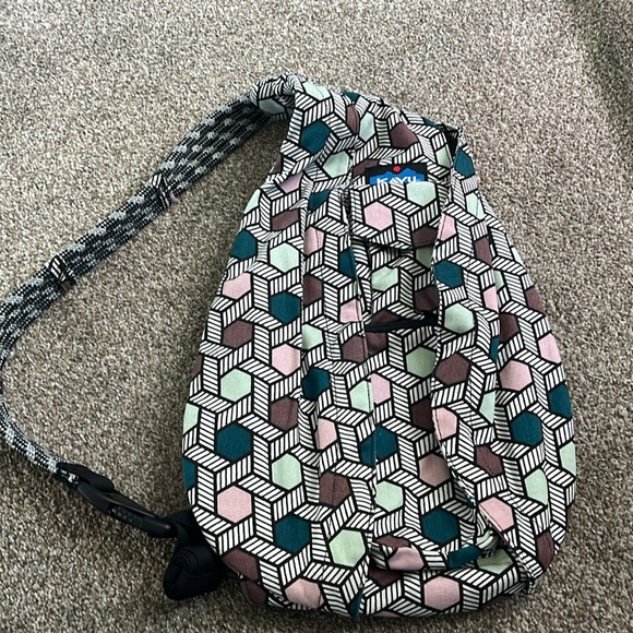 Kacy sling backpack - Picture 2 of 6